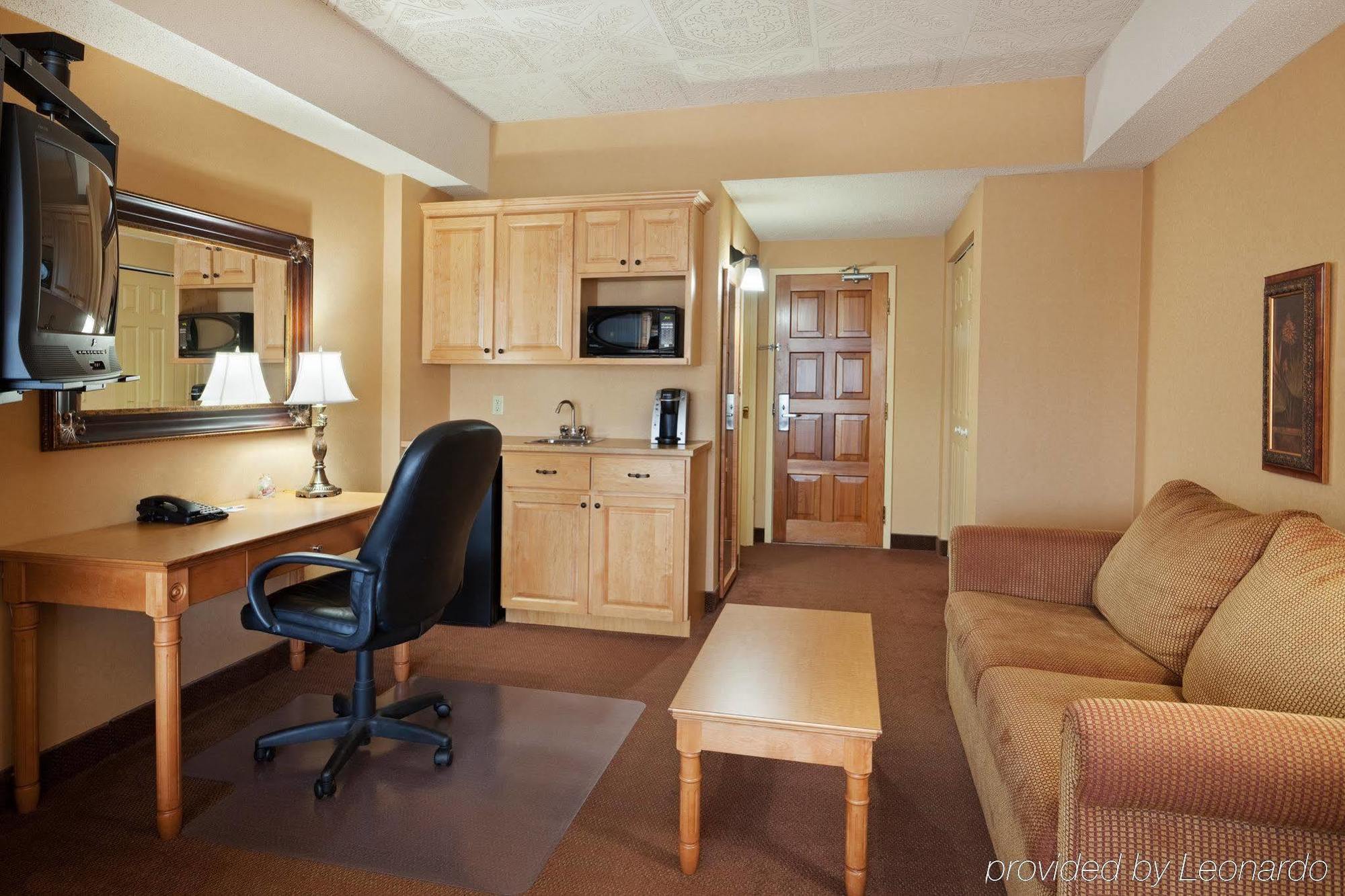 Holiday Inn Express Hotel & Suites Saint John Harbour Side By Ihg Esterno foto