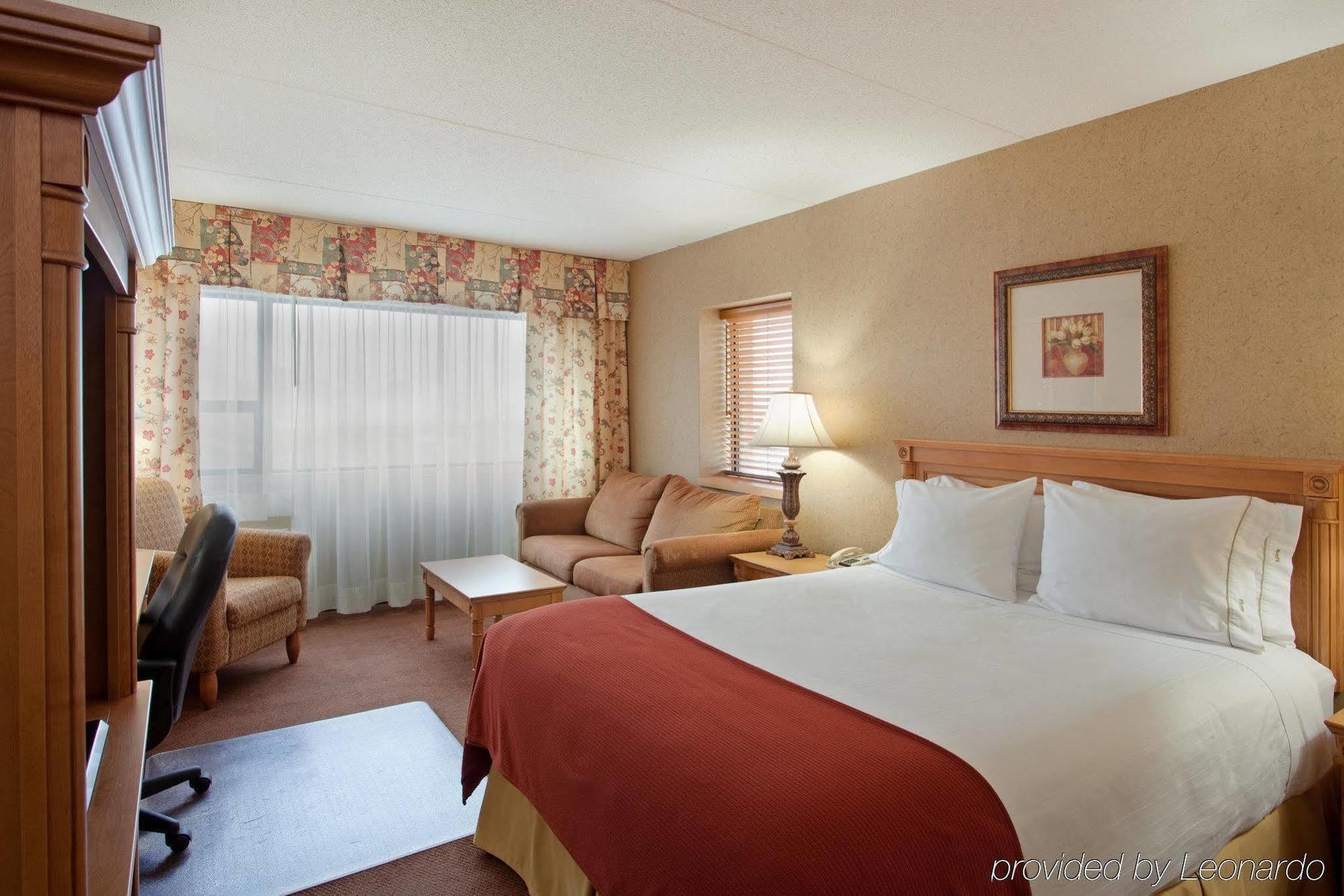 Holiday Inn Express Hotel & Suites Saint John Harbour Side By Ihg Esterno foto
